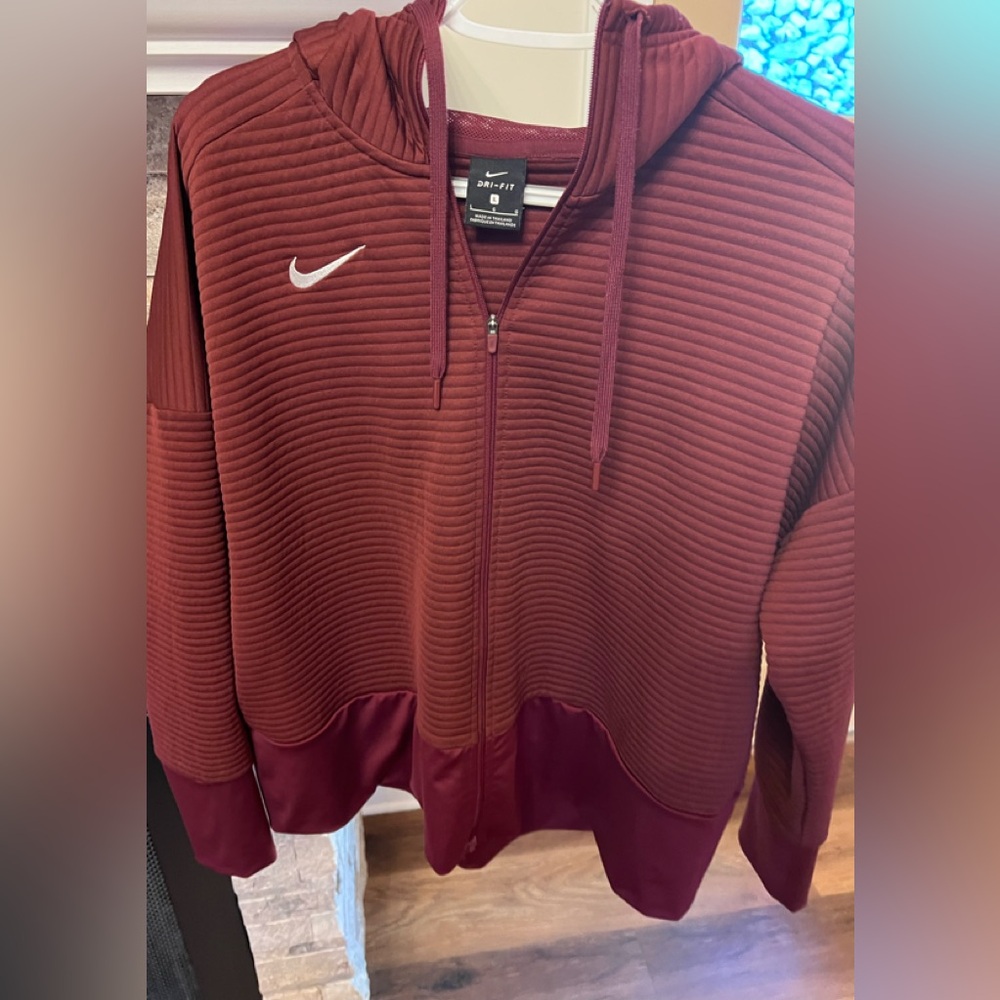 Nike Women’s Large Maroon Dri-FIT Jacket